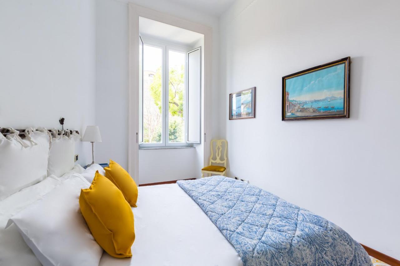 Calascione Apartments By Wonderful Italy Наполи Екстериор снимка
